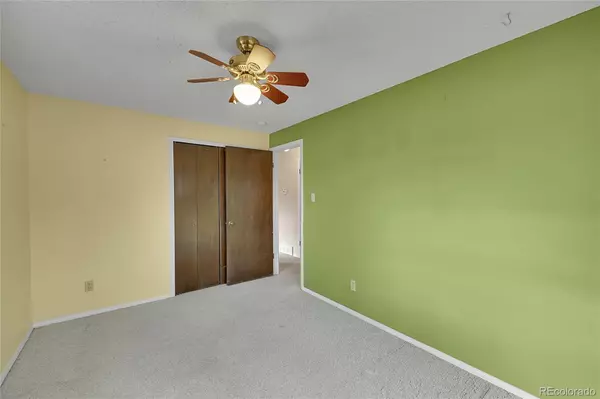 Lakewood, CO 80232,9083 W Iowa AVE