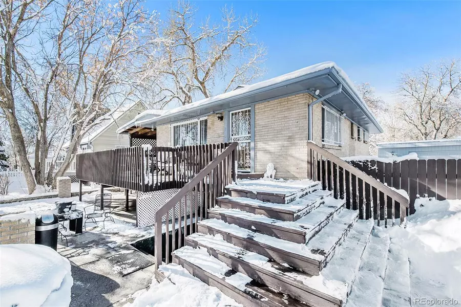 985 Benton ST, Lakewood, CO 80214