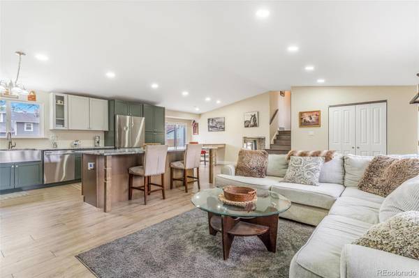 6611 W 74th AVE, Arvada, CO 80003