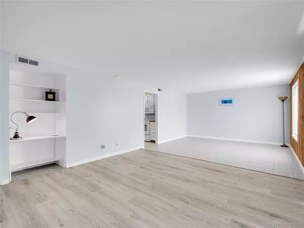 Denver, CO 80231,9700 E Iliff AVE #D44