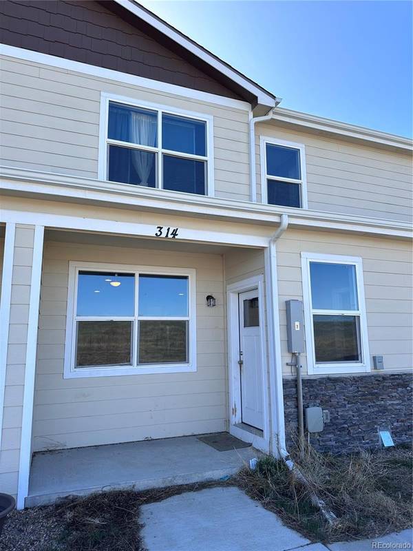 314 S 4th CT, Deer Trail, CO 80105