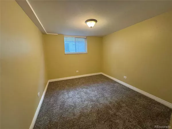 Denver, CO 80222,4630 E Asbury CIR