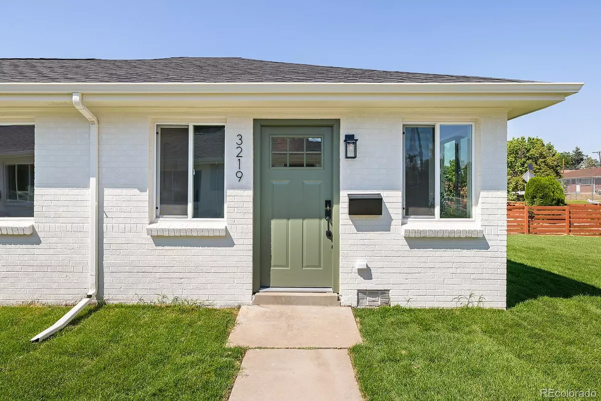 Denver, CO 80205,3219 N Steele ST