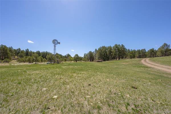 39832 Onyx TRL, Deer Trail, CO 80105