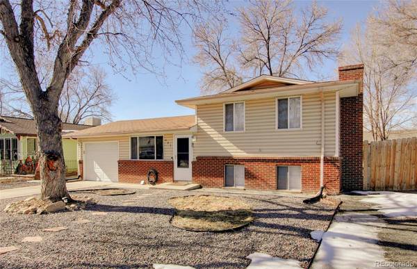 627 Mount Evans ST, Longmont, CO 80504