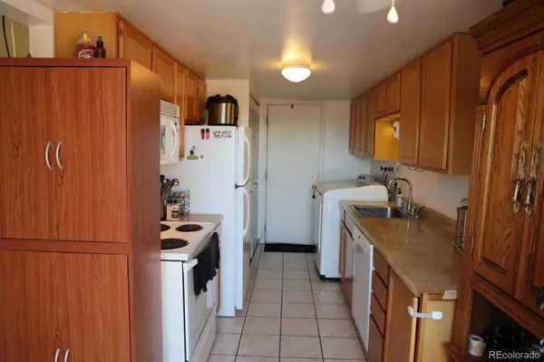 Arvada, CO 80003,7911 Chase CIR #163