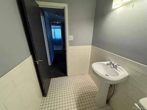 Englewood, CO 80110,3915 S Federal BLVD