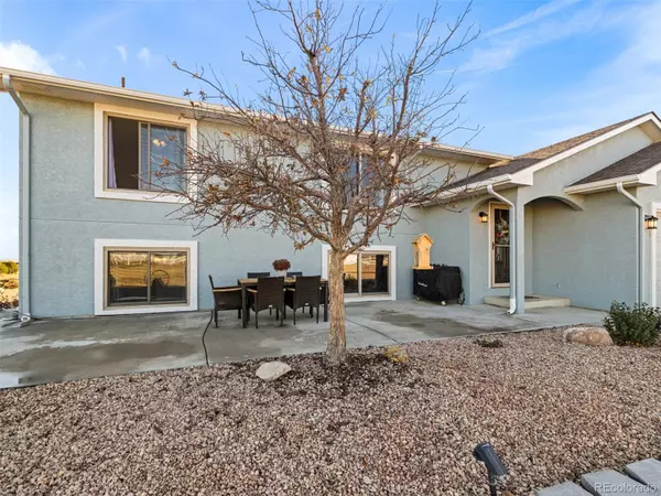 100 Pleasure TRL, Penrose, CO 81240