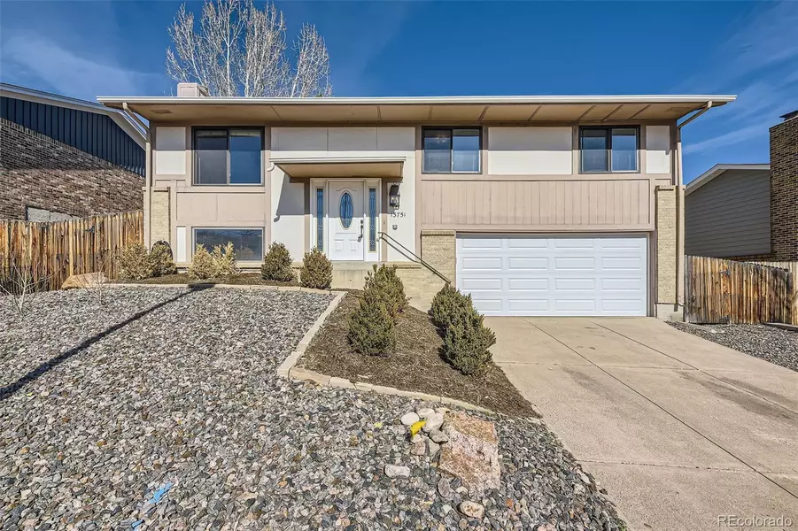 13751 W Warren DR, Lakewood, CO 80228