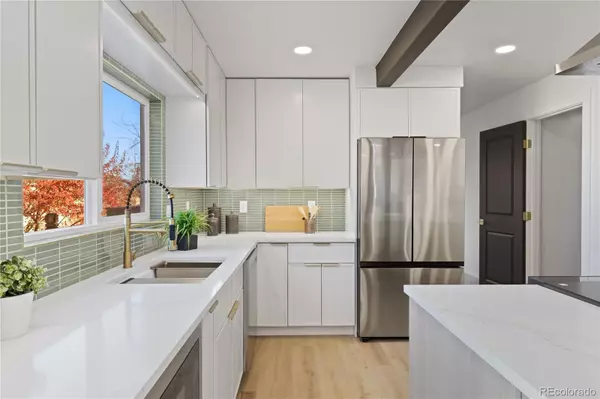 Denver, CO 80237,8805 E Radcliff