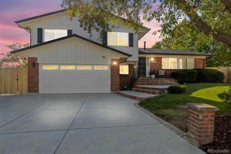 12812 Asbury PL, Lakewood, CO 80228