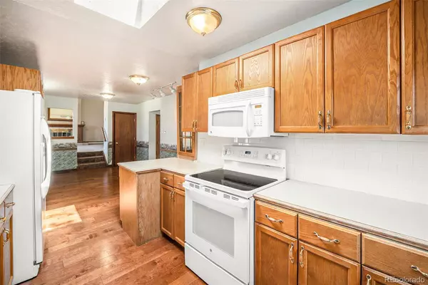 Denver, CO 80219,1400 S Knox CT