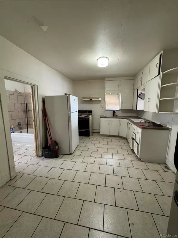 Pueblo, CO 81004,131 Saint Louis AVE