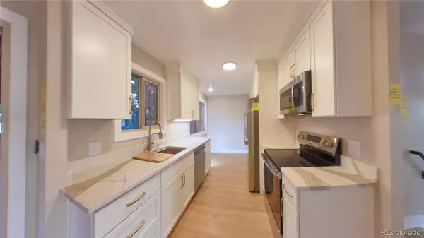 Littleton, CO 80123,4415 W Ponds CIR