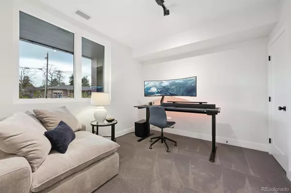 Golden, CO 80401,2136 Youngfield ST