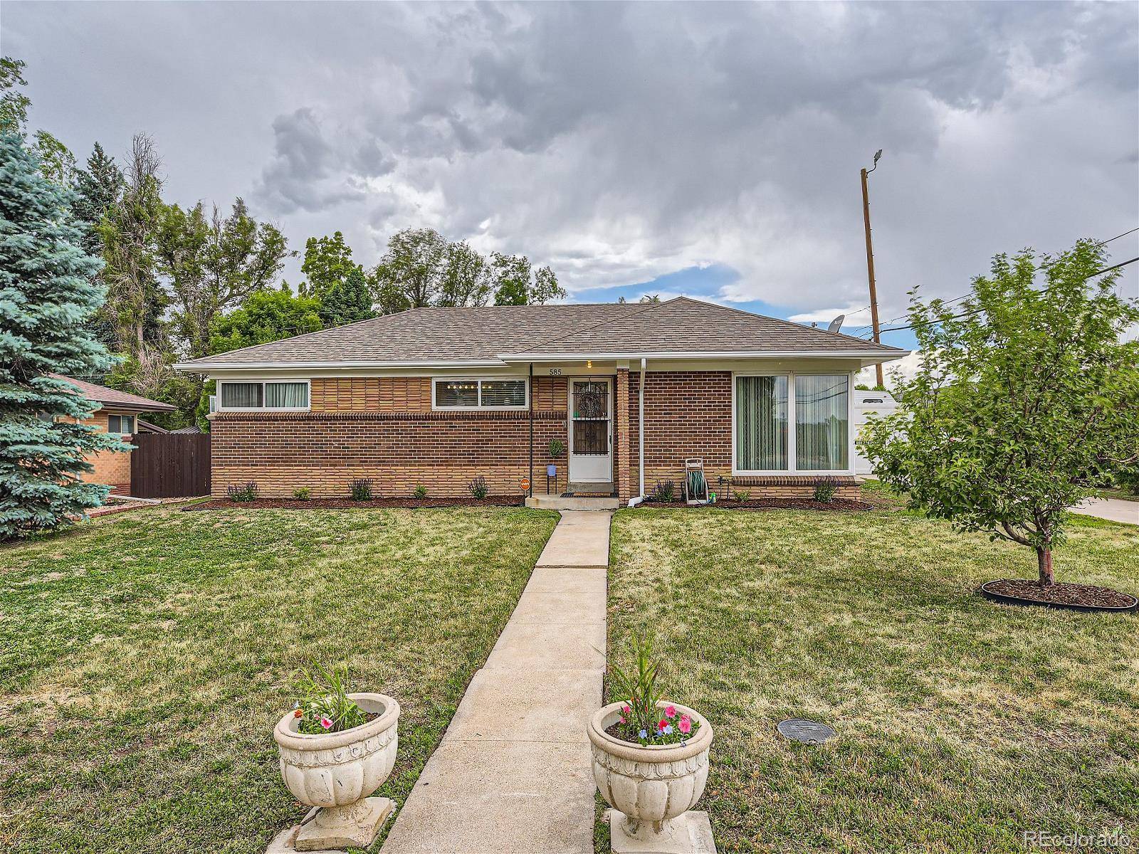 Lakewood, CO 80226,585 Dudley ST