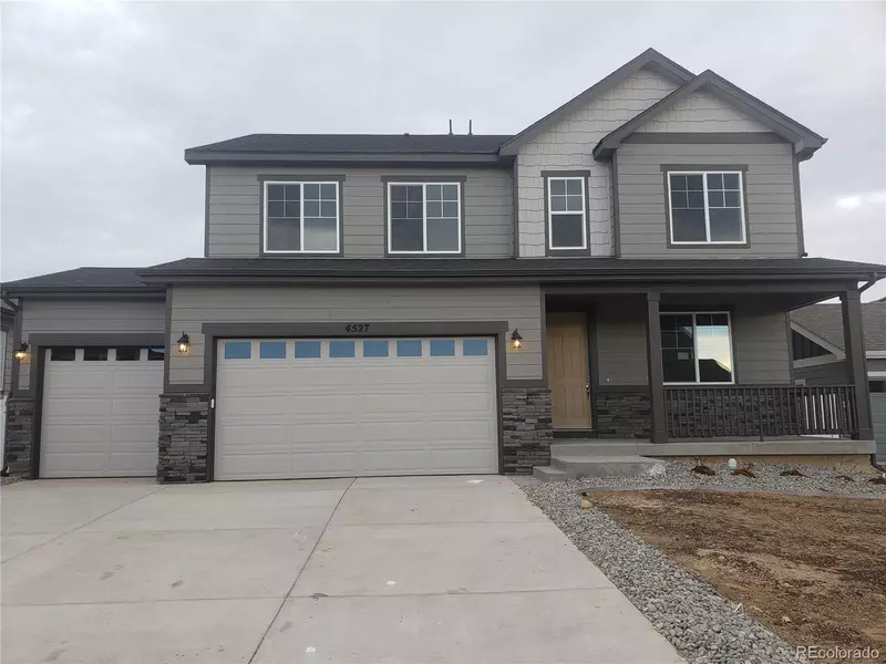 4527 Bishopsgate DR, Windsor, CO 80550