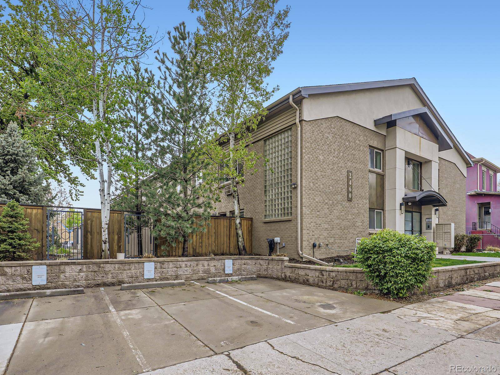 Denver, CO 80211,2460 W Caithness PL #105