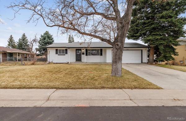 11586 E Virginia PL, Aurora, CO 80012