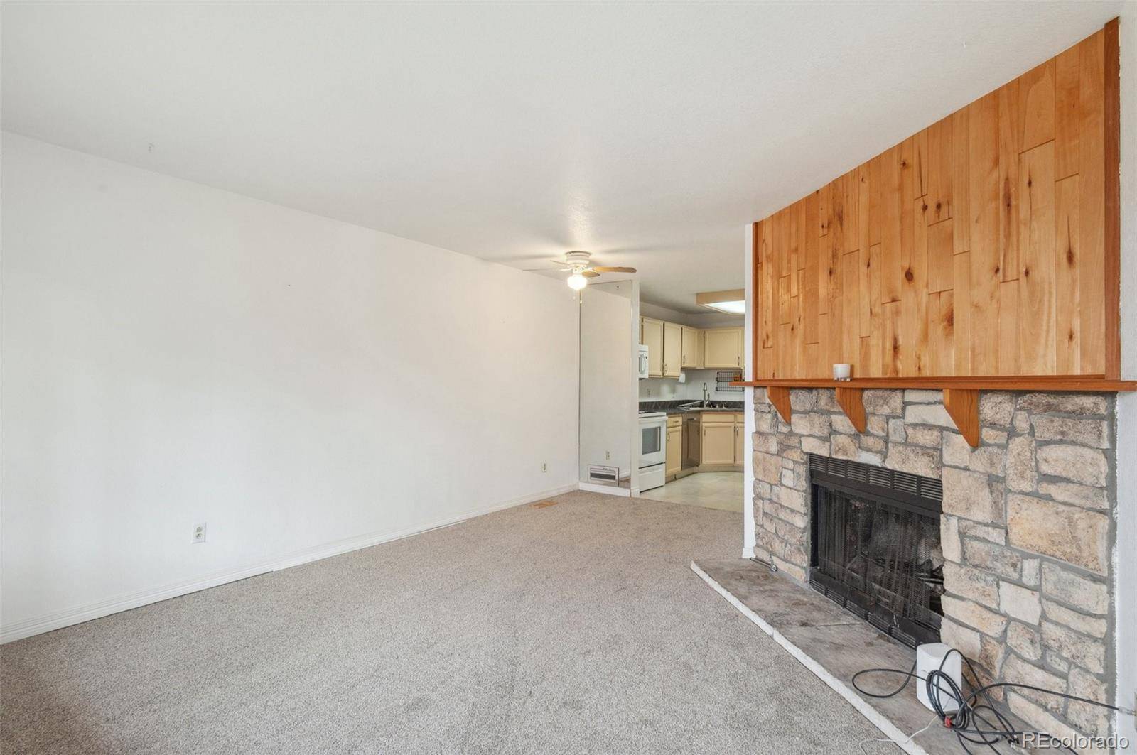 Aurora, CO 80012,185 S Sable BLVD #T19