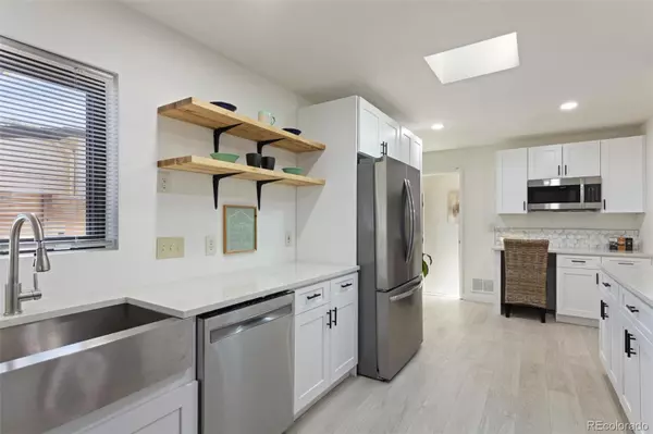 Denver, CO 80207,2960 Poplar ST