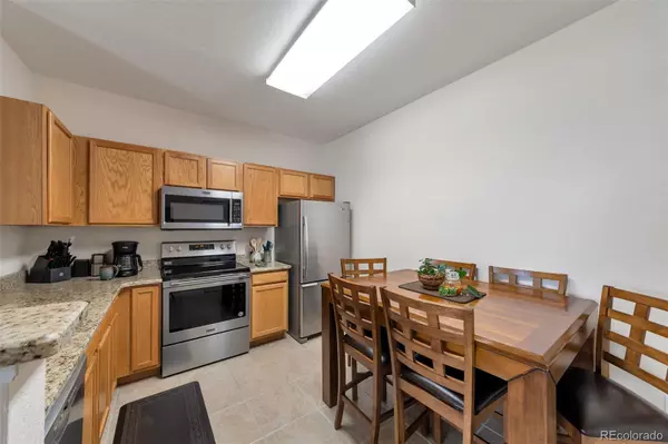 Aurora, CO 80017,911 S Zeno WAY #206