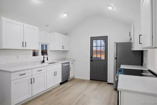 Denver, CO 80219,3477 W Alaska PL