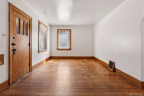 Denver, CO 80210,1359 S Corona ST