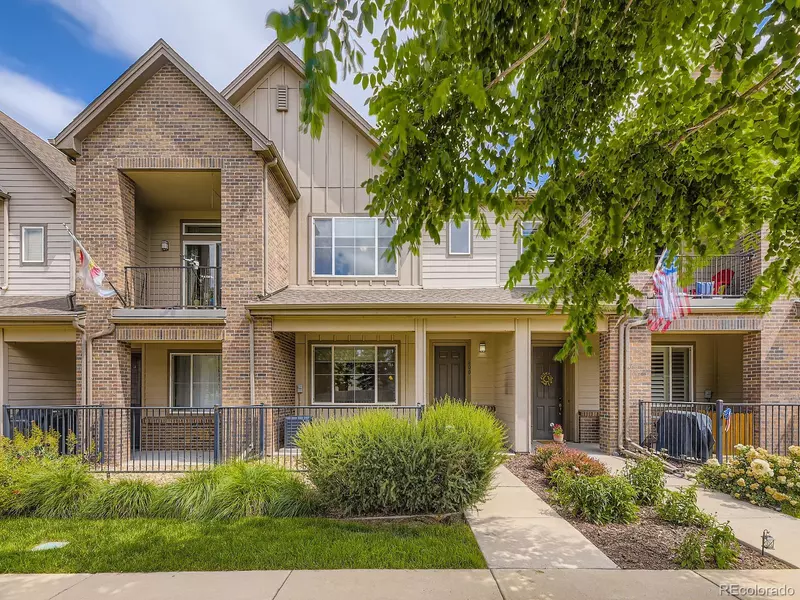 600 E Dry Creek PL, Littleton, CO 80122