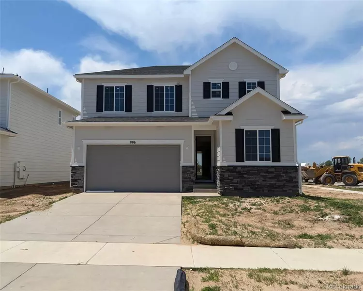 996 Sandhills ST, Windsor, CO 80550