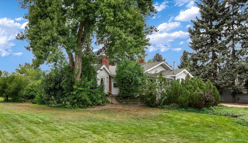 8001 W 32nd AVE, Wheat Ridge, CO 80033