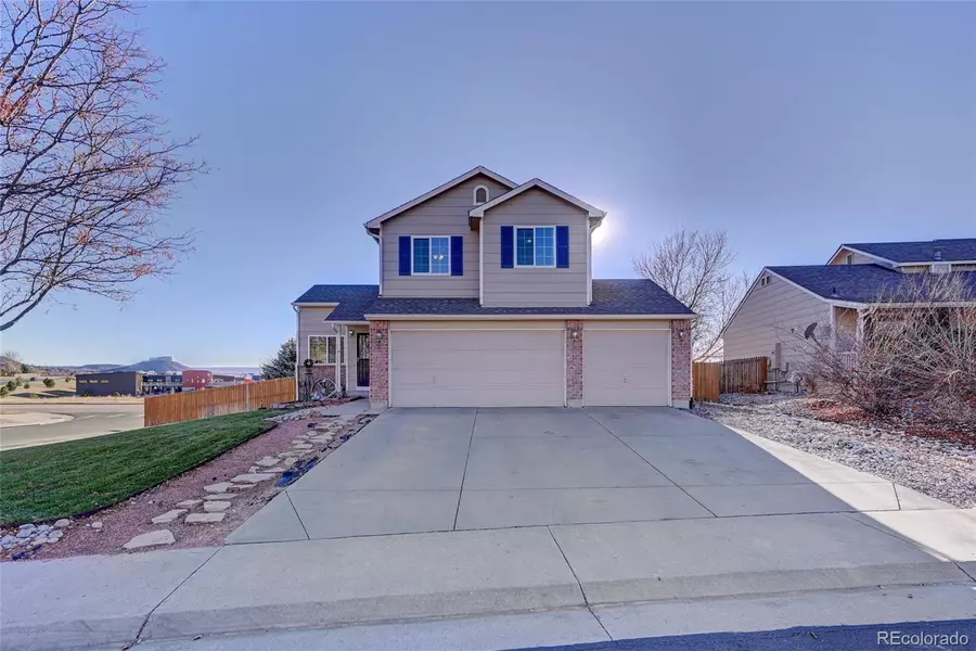 561 Branding Iron LN, Castle Rock, CO 80104