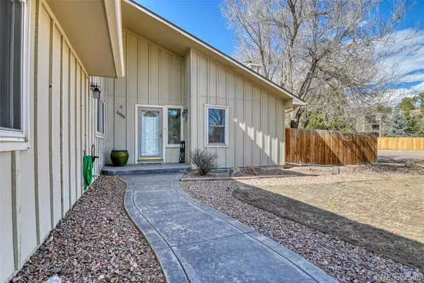 Colorado Springs, CO 80919,6486 Hawkeye CIR