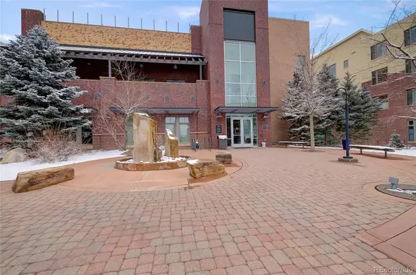 3701 Arapahoe AVE #204, Boulder, CO 80303