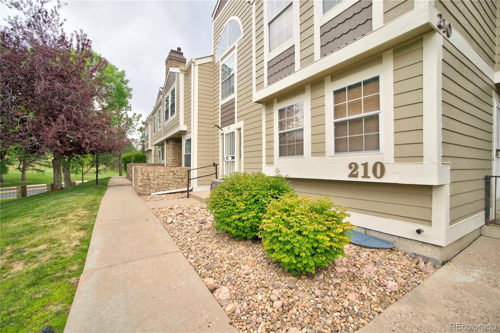 Littleton, CO 80120,210 W Jamison CIR #41