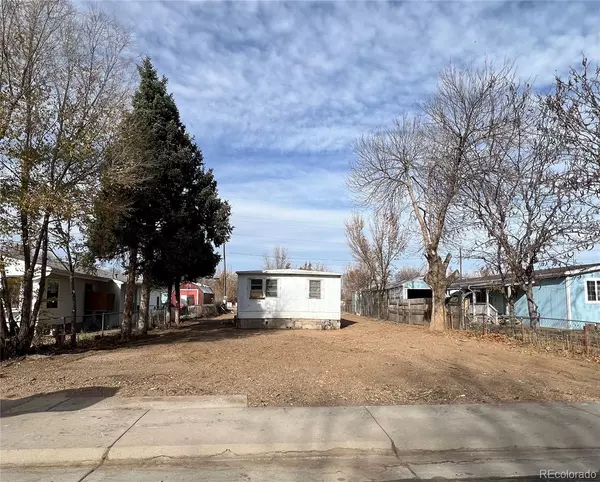 603 Locust AVE, Lochbuie, CO 80603