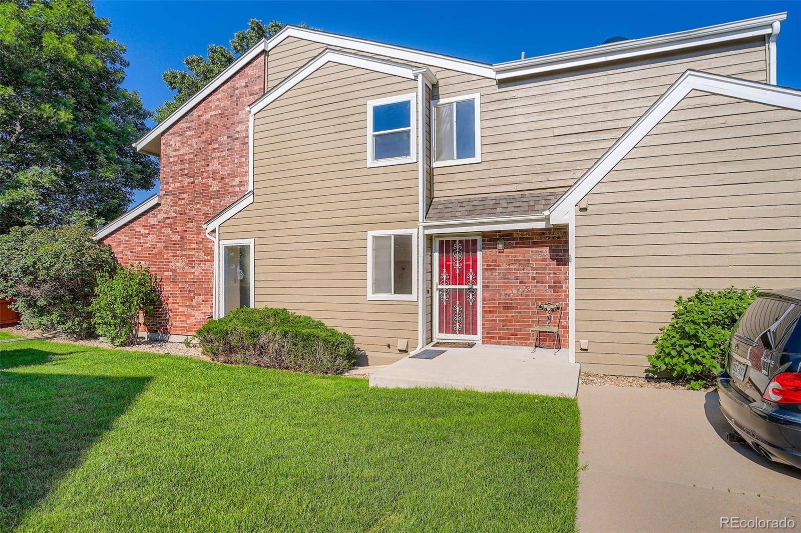 Denver, CO 80231,7476 E Arkansas AVE #35-10