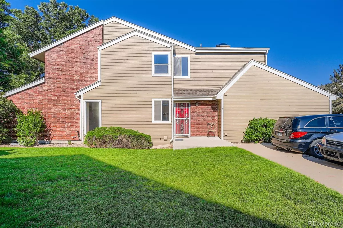 Denver, CO 80231,7476 E Arkansas AVE #35-10