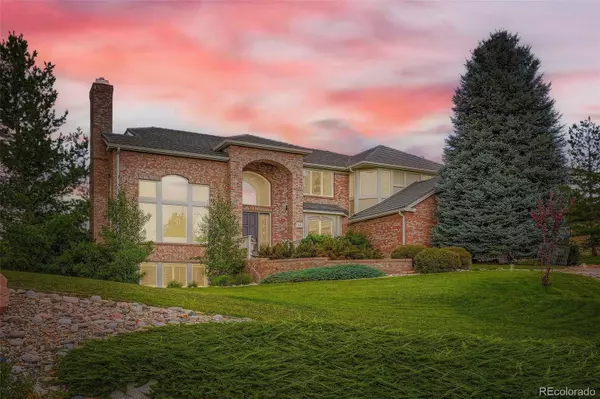 19281 E Hinsdale LN, Centennial, CO 80016