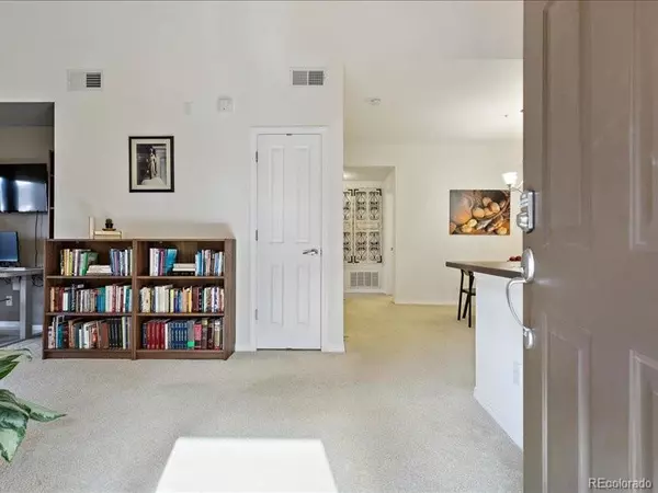 Littleton, CO 80127,10056 W Unser DR #204