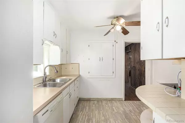 Denver, CO 80205,3075 N Adams ST