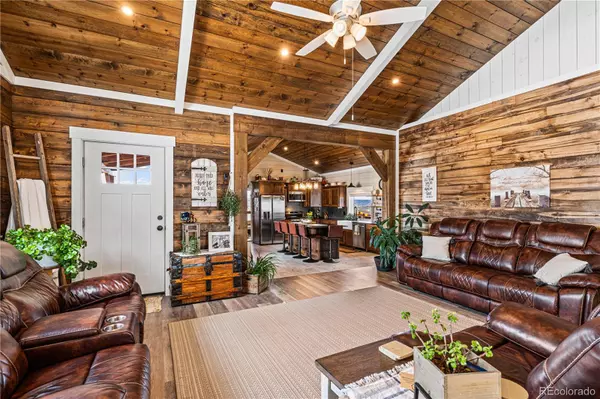 Westcliffe, CO 81252,274 County Road 356