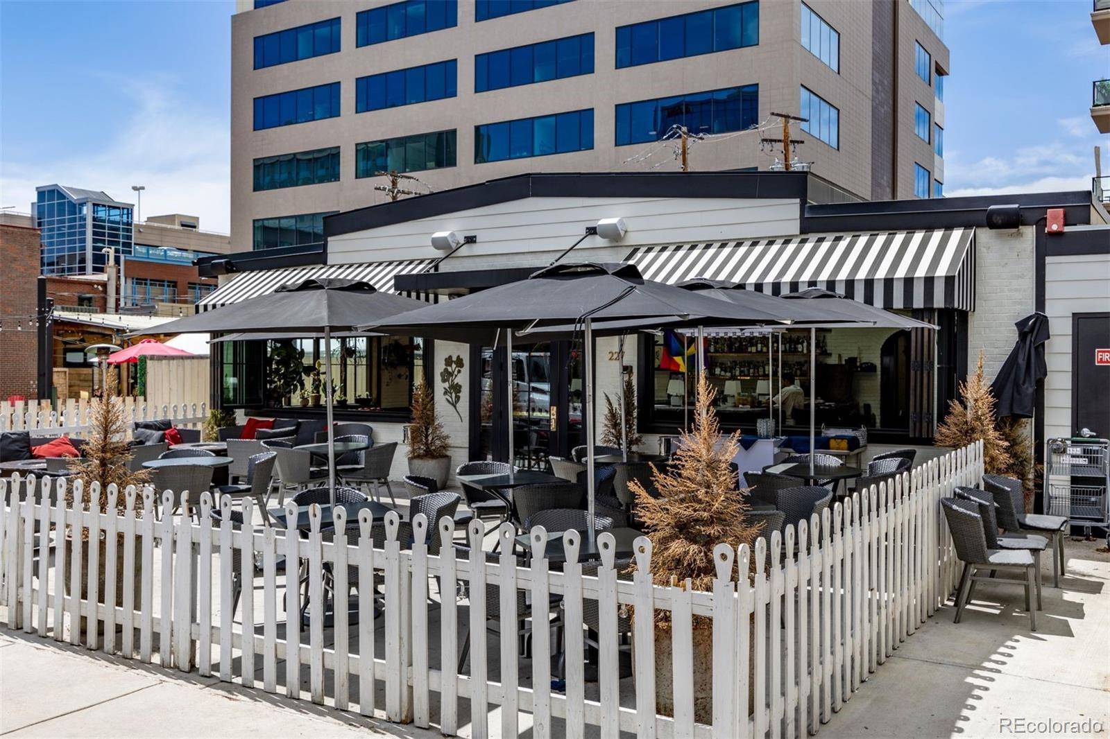 Denver, CO 80206,3330 E 4th AVE