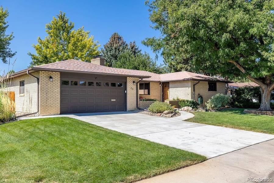 23 Cornell DR, Longmont, CO 80503