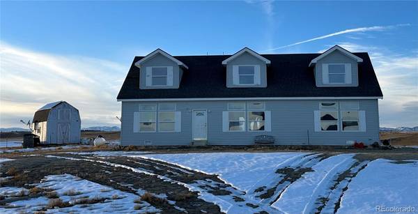 635 Badger LN, Hartsel, CO 80449