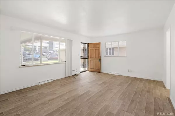 Denver, CO 80207,3385 Poplar ST
