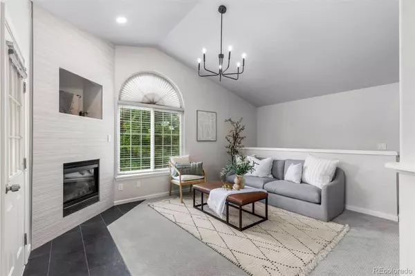 Centennial, CO 80112,8767 E Dry Creek RD #1325