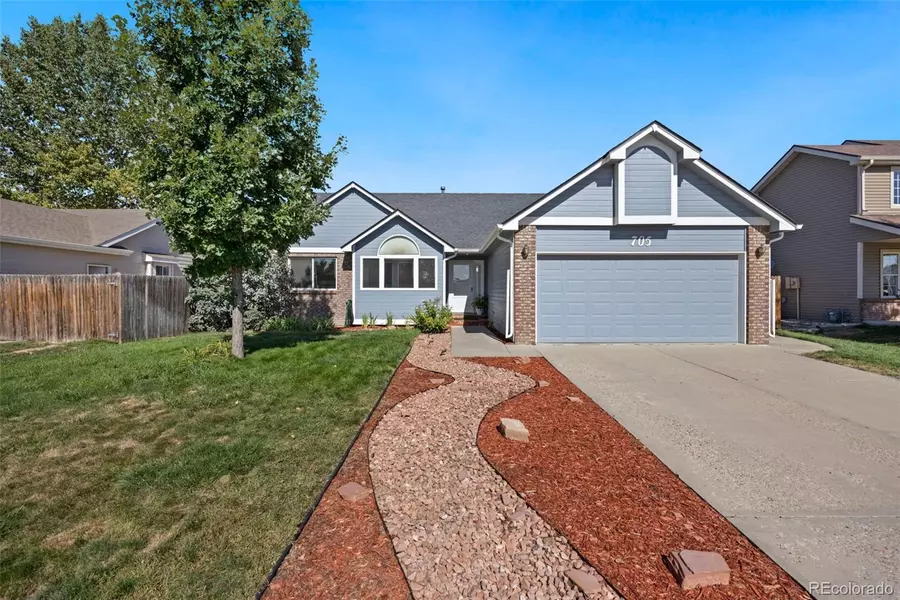 705 Country Acres DR, Johnstown, CO 80534