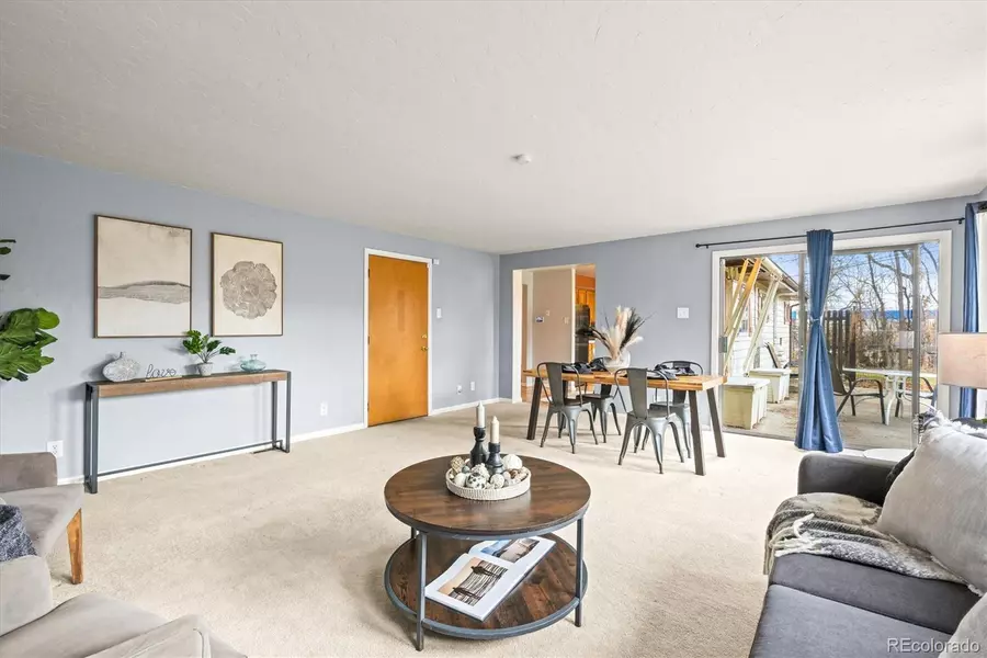 10050 W 8th PL, Lakewood, CO 80215