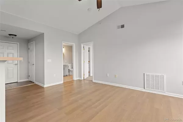 Englewood, CO 80112,7440 S BLACKHAWK ST #207